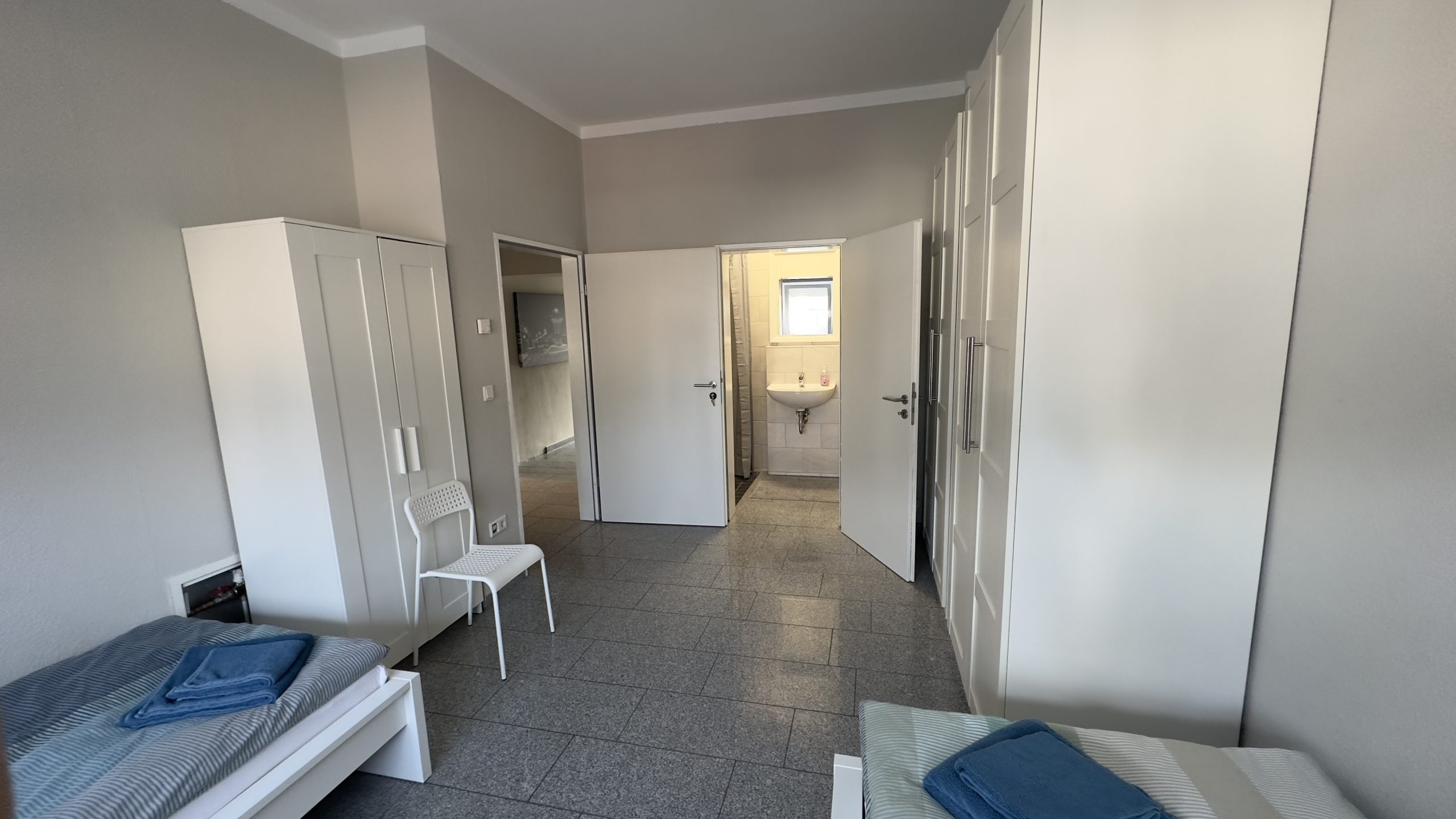 Schlafzimmer 2b