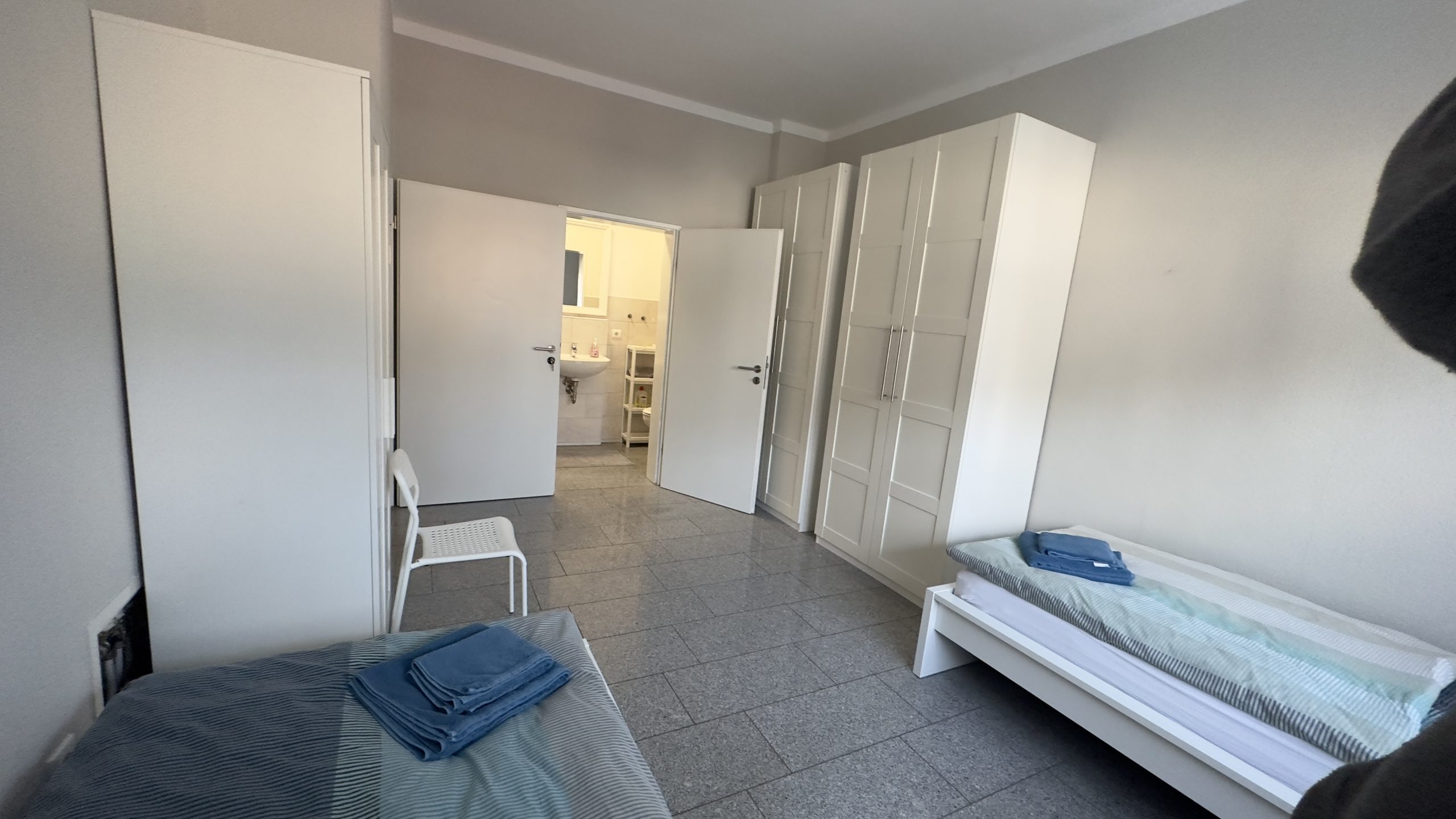 Schlafzimmer 2c